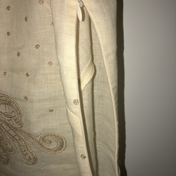 Embroidered linen top - Picture 5 of 6